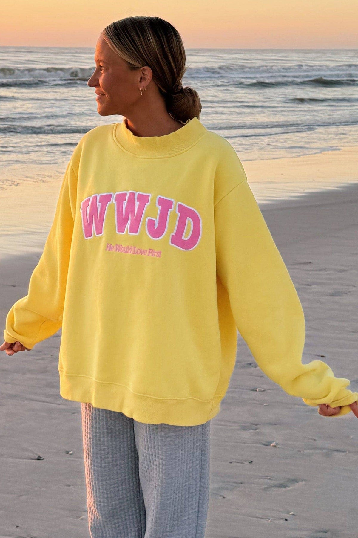 Yellow WWJD Embroidered Trim Slogan Graphic Mock Pullover Sweatshirt