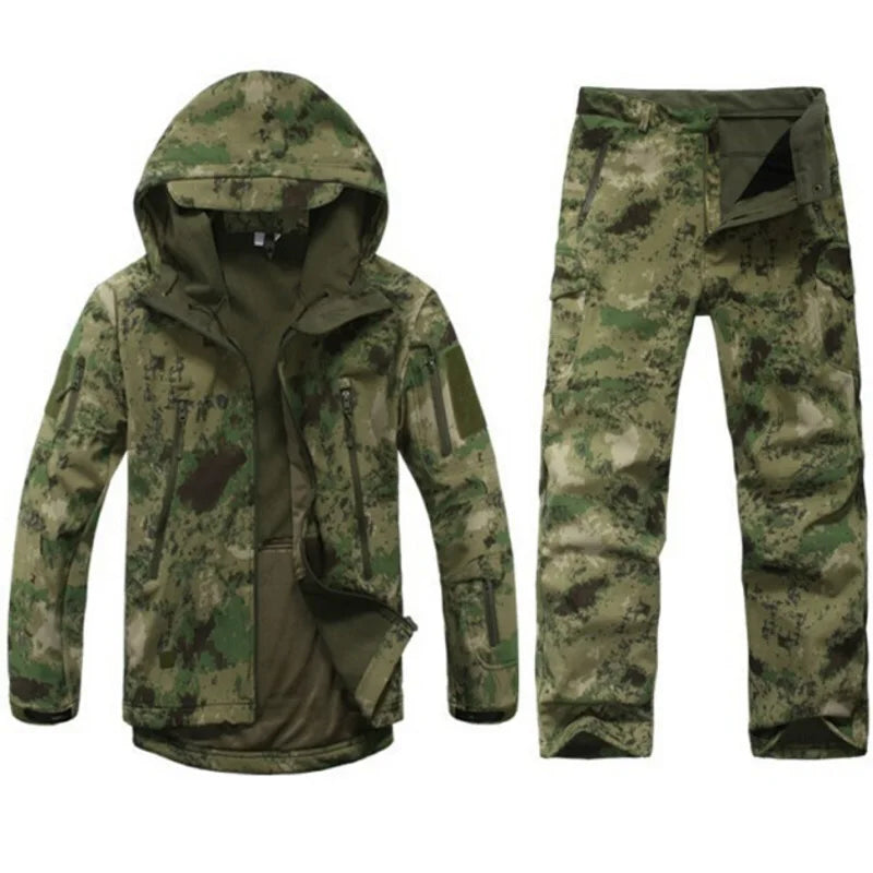 Tactics Jackets Men Outdoors Hunting Clothes Windproof Waterproof Coats Mens Camouflage Male Soft Shell Outdoor Fleece Jacket