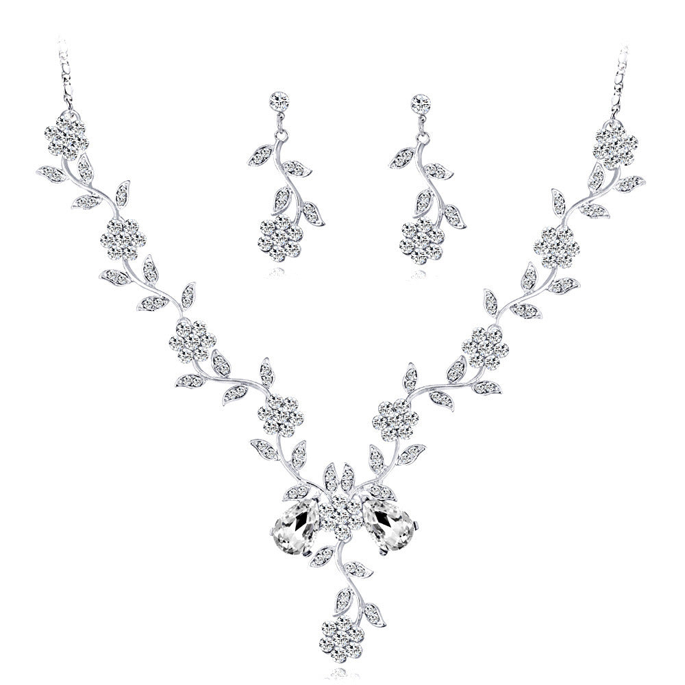 European and American Exaggerated Fashion Personality Rhinestone Crystal Necklace Earrings Set Ladies Prom Clothing Factory Home Decoration Wholesale