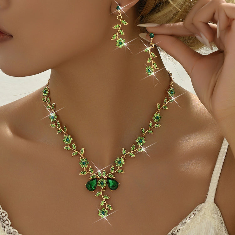 European and American Exaggerated Fashion Personality Rhinestone Crystal Necklace Earrings Set Ladies Prom Clothing Factory Home Decoration Wholesale