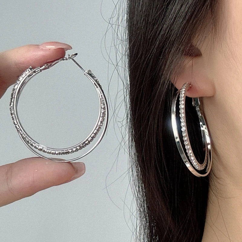 New Trend Women's Hoop Earrings Rhinestone Twisted Circle Round Big Exaggerated Loop Earrings Punk Hiphop Female Ear Jewelry