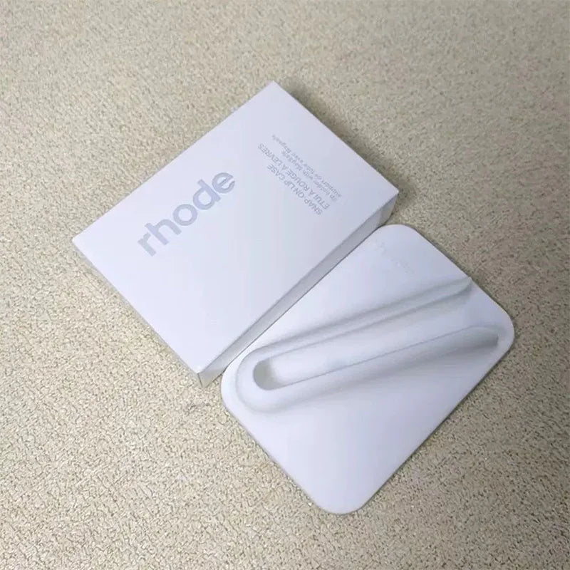 Hot‑Trend Lip Gloss Magnetic Back Design, Silicone Phone Back Holder, Stable Attachment for Simple Convenient Daily Use