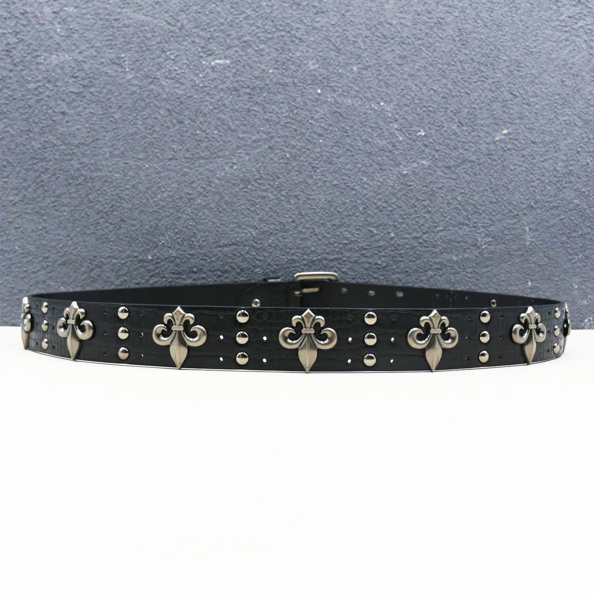 Double-needle buckle belt with heavy black crocodile pattern  Goth Skeleton Rivet Belt Trend Punk Hip-hop Belt Y2K Style Belt