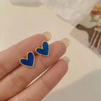 Vintage Heart Shaped Blue White Love Stud Earrings Female Temperament Niche Earrings Ins Retro Little Peach Heart Ear Jewelry
