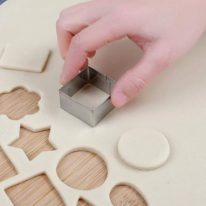 30Pcs Stainless Steel Mold Heart Star Flower Geometric Shape Cookie Cutters Chocolate Cake Molds Fondant Biscuit Pastry Bakeware