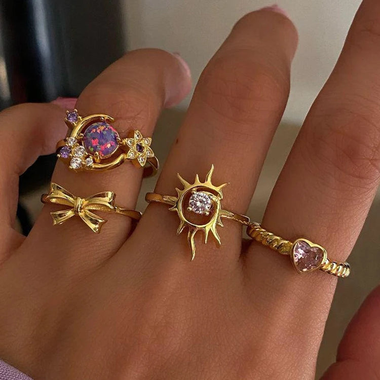 4Pc Sunflower Moon Ring Set for Women Exquisite Sweet Bow Star Heart Finger Rings Trend Vintage Stackable Versatile Jewelry Gift