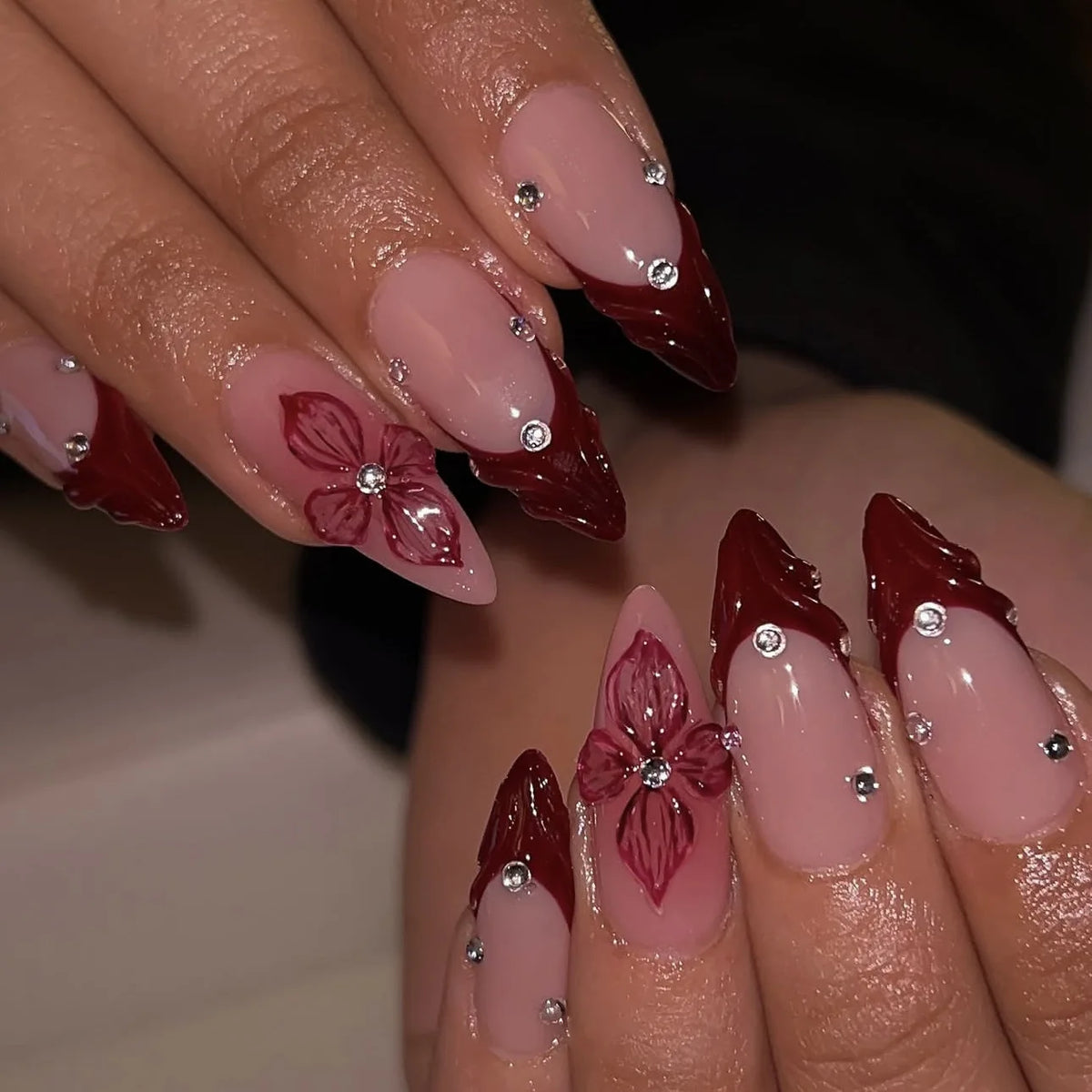 24Pcs Pink Almond False Nails Butterfly Ballet with French Design Wearable Fake Nails Simple Artificial Press on Nails Tips Art