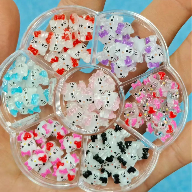 50Pcs Leopard Sanrio 3D Resin Nail Charms Mixed Kuromi My Melody Kitty Nail Parts DIY Manicure Decor Accessories