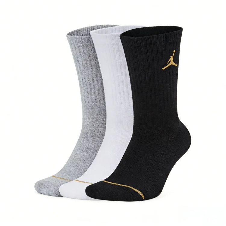 Nike Socks: 3-Pack of Men's and Women's Sports Socks / Basketball Socks / Durable, Moisture-Wicking Cotton Socks SX5545-100