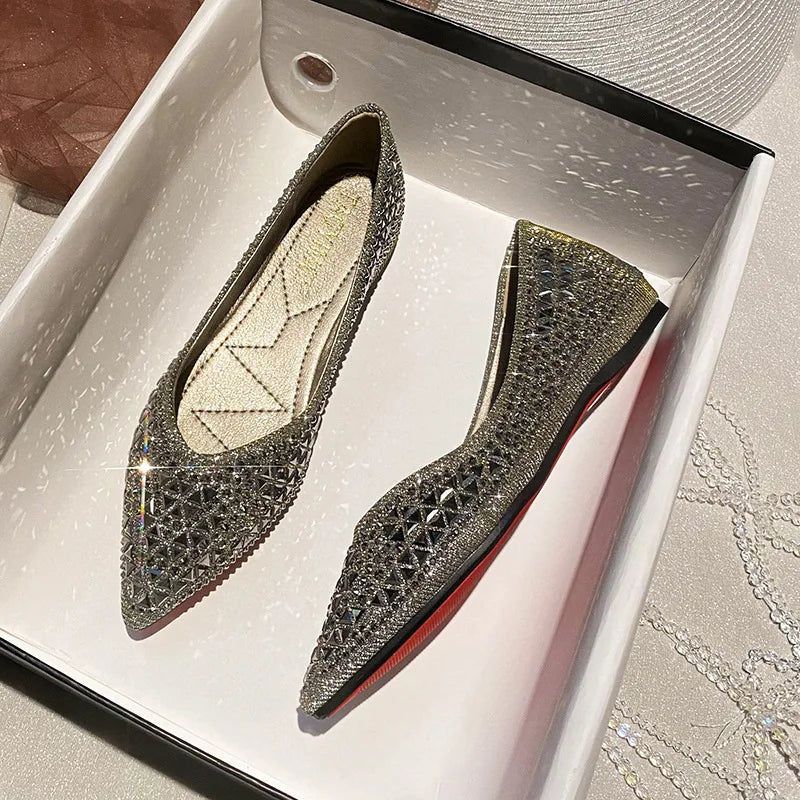 Women's Pointed Flats 2025 fashion New Shallow Diamond Soft Sole Butterfly Shoes Women Casual Boat Shoes Large size 43