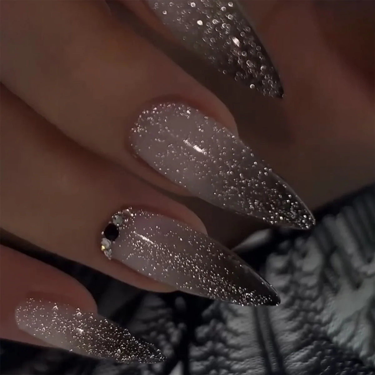 24Pcs French False Nails Almond Fake Nails with Glue Press on White Edge Design Wearable Simple Ins Pink Stiletto Nail Tips