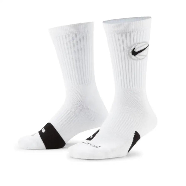 Nike EVERYDAY CREW: Stylish, comfortable, slip-resistant, and durable unisex soft basketball socks (3-pack)  DA2123-100
