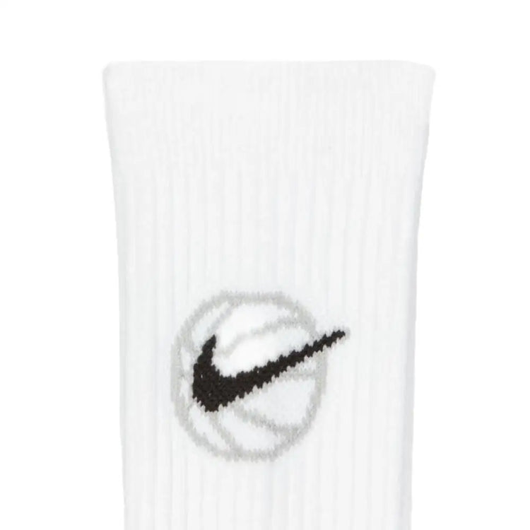 Nike EVERYDAY CREW: Stylish, comfortable, slip-resistant, and durable unisex soft basketball socks (3-pack)  DA2123-100