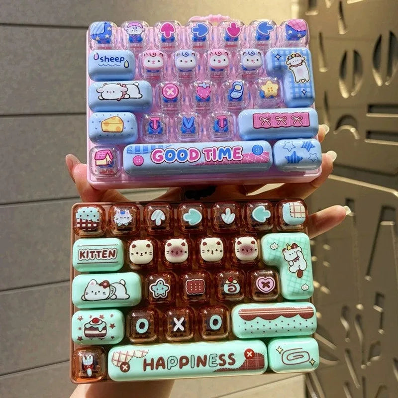 In Stock /26Grid Keycap /;Clicker Anti Stress Fidget Keyboard Keychain Decompression Button Cartoon Party Favor Gift 26구 키캡 키링