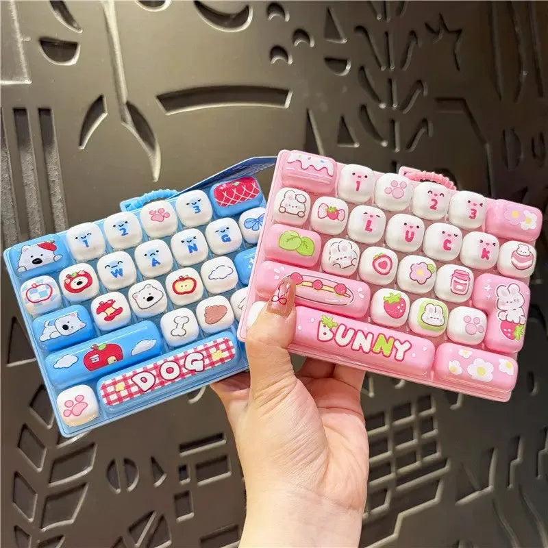 In Stock /26Grid Keycap /;Clicker Anti Stress Fidget Keyboard Keychain Decompression Button Cartoon Party Favor Gift 26구 키캡 키링