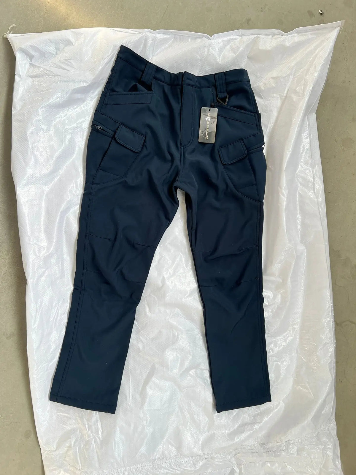 Men's-Slim-Fit-Tactical-Work-Pants-with-Multiple-Pockets,-Windproof-and-Waterproof,-Suitable-for-Winter-Outdoor-Hiking-Pants