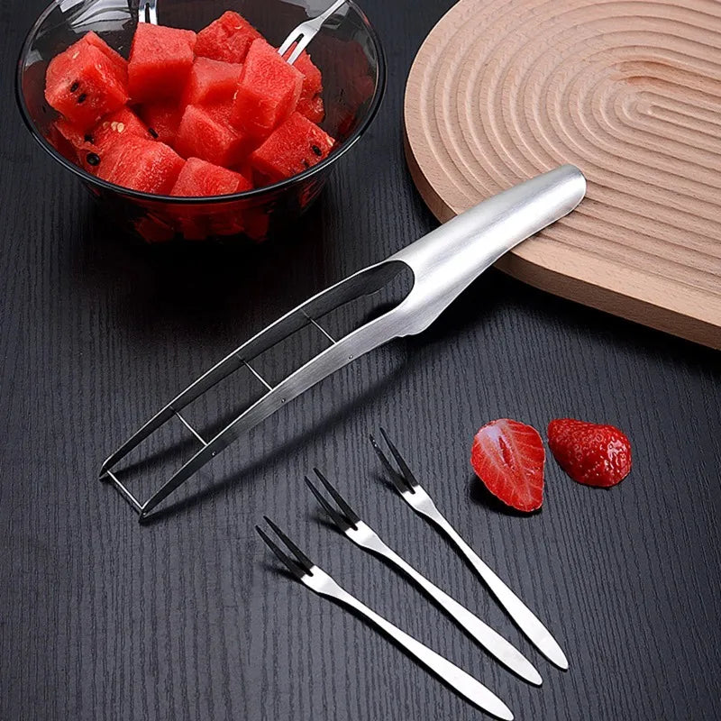 Handy Durable Stainless Steel Watermelon Chopper, Fruit Peeling and Chopping Artifact,suitable for Family Gatherings and Parties