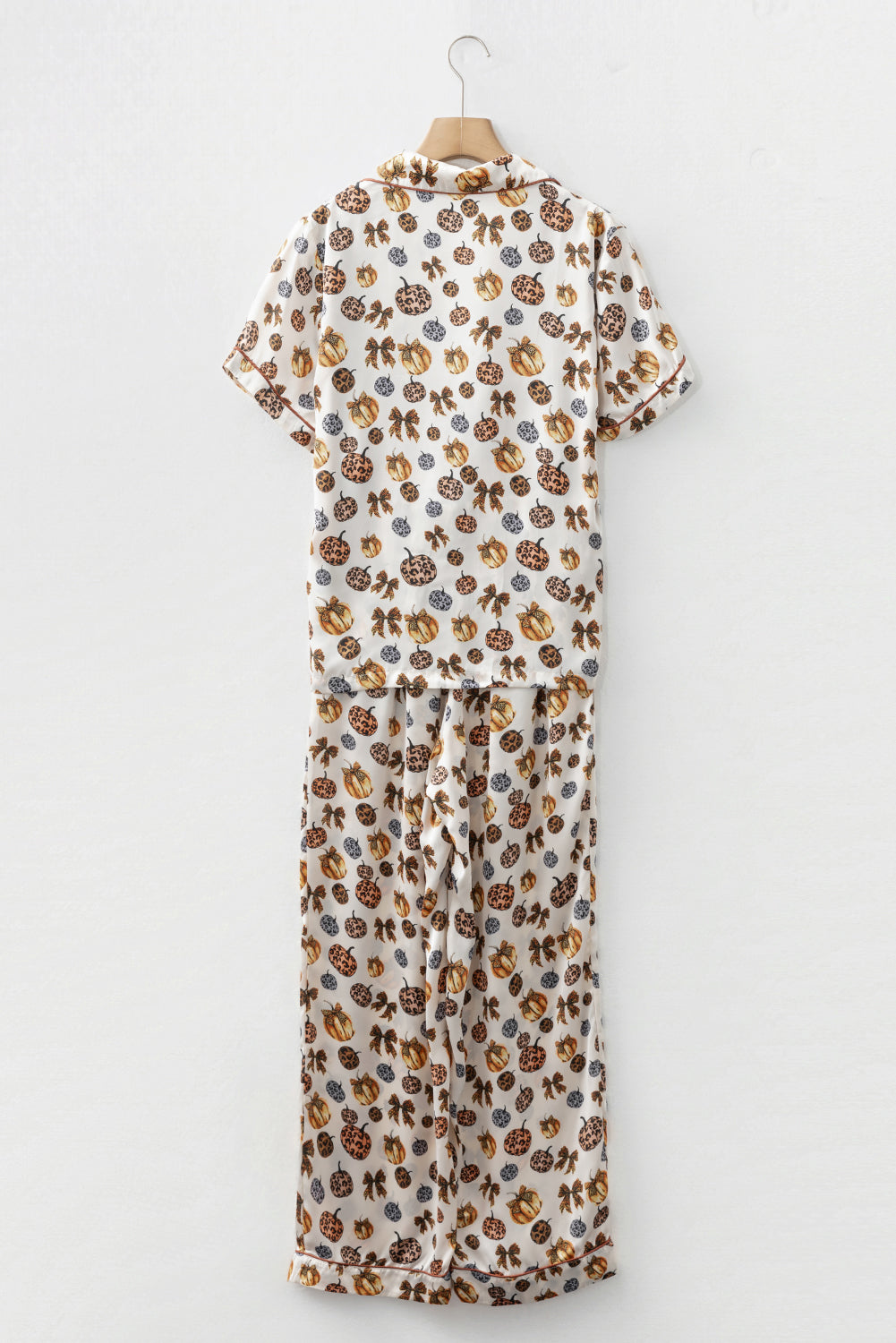 Beige Leopard Pumpkin Allover Halloween 2pcs Pajama Set